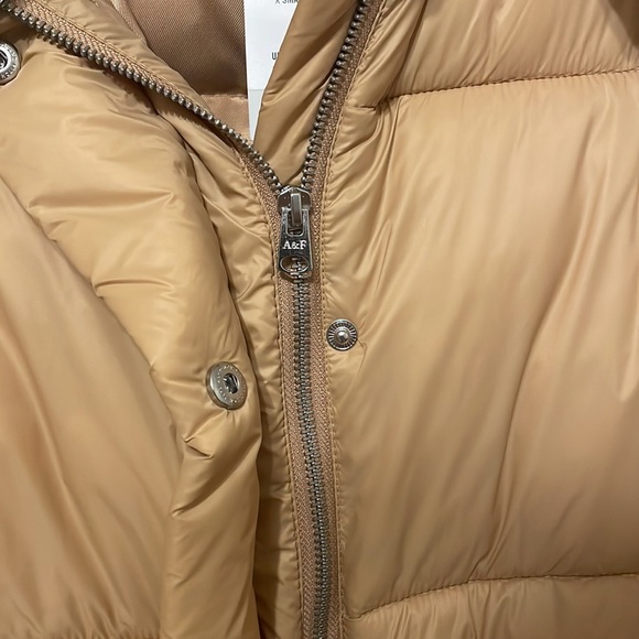 Abercrombie & Fitch Oversized Puffer - Picture 11 of 14